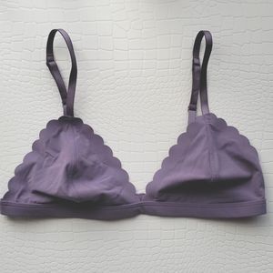 Victoria's secret bralette. Size L